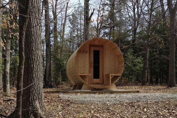 Barrel Sauna Knotty Red Cedar Ø 213 x L 310 cm  With Bevel Roof + Porch