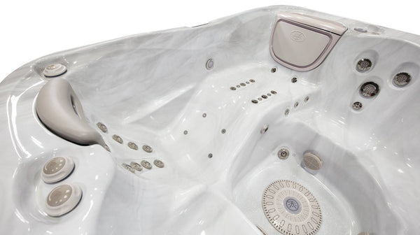 Hydropool Signature 679 Hot Tub - GOLD