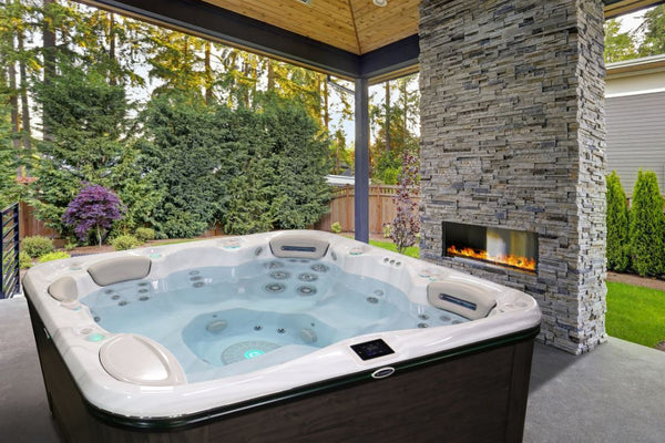 Hydropool Signature 679 Hot Tub - GOLD